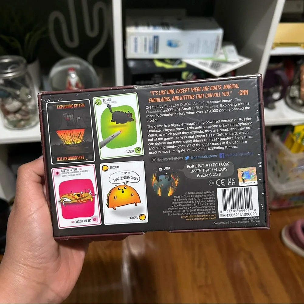 Exploding Kittens Card Game - Picture 4 of 4